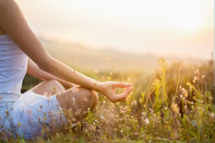Oshova meditacija, s katero boste naredili prostor za radost