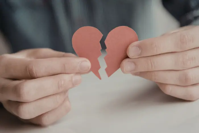 Dereguliranost: zakaj telo nosi zgodbe iz otroštva