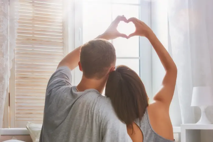 Naučite se ljubečega poslušanja in ustvarite varen odnos