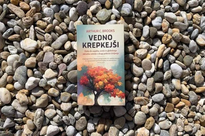 Recenzija knjige Vedno krepkejši