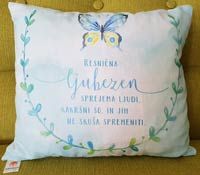 Okrasna blazina - Resnična ljubezen sprejema ljudi, kakršni so, in jih ne skuša spremeniti.